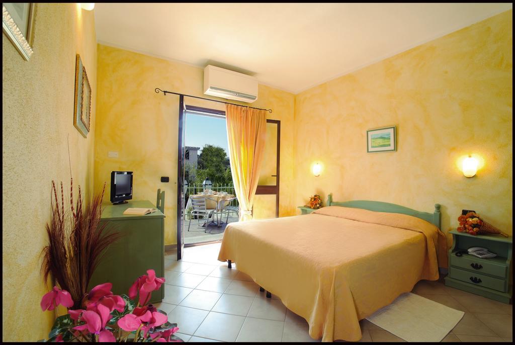 Appartamento Gli Ontani Cala Liberotto Cameră foto